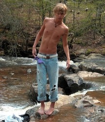 From Jok13 - twink boys 5e3bce76cd748.jpg