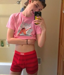 From JOK13 Gay Boys in RED 5e44fbb3ea20f.jpg
