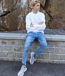 From JOK13 Sexy Boys in Jeans No Porn 5ed1357971942.png