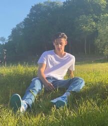 From JOK13 Sexy Boys in Jeans No Porn 5ed1358e15c7e.jpg