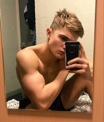 Boys I 5d67651f9f8a7.jpg