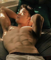 Saturday shirtless  5e91c84ec0683.jpeg