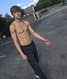 Sexy abs  5ec00f4a2aa58.jpeg