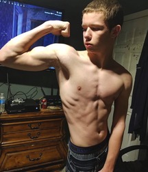 Sexy abs  5ec00f89d9a77.jpeg