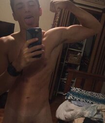 Mac and cheese June 14 shirtless 5f0e29df7ee8b.jpeg
