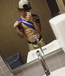 Shirtless photos & more 5f36ed64a8033.jpeg