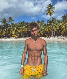 Muscle young men shirtless non porn 5f5805aaed992.jpeg