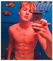 Muscle young men shirtless non porn 5f5805aecff3c.jpeg