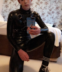 Tuesday sexy photo set boys porn 5fbd7aad02d41.png