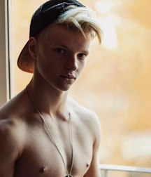 Hot guys on a cold day twinks gay porn 5fca64af24ac9.png