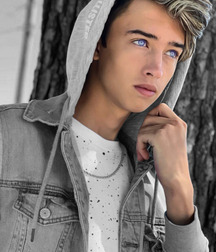Gray abs hot dudes here gay tube 60a7f26eddd62.jpeg
