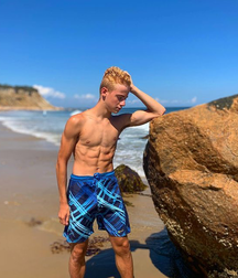Hot damn dudes gay tube 60a828176732d.png