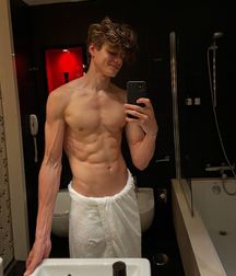 Florian Macek Photos and gay tube 60c66014e9807.png