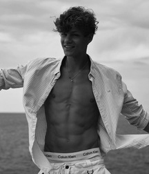 Florian Macek Photos and gay tube 60c660ff396a4.jpeg