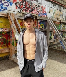 Florian Macek Photos and gay tube 60c66113744b2.jpeg