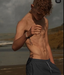 Super hot hump day hump day twink tube 60dce71b33270.jpeg