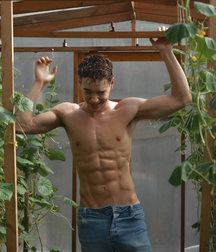 Big abs Sunday it’s going on twink tube 610fe182e0b2e.png