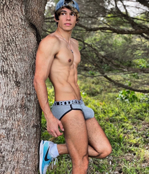 Big abs Sunday it’s going on twink tube 610fe1c77750d.png