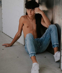 Big abs Sunday it’s going on twink tube 610fe203214bb.png