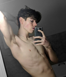 Big abs Sunday it’s going on twink tube 610fe25e7aae4.png