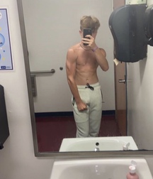 End of the week hotties twink tube 614df2a5533ed.jpeg