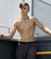 Hot Christmas gift boys 61c7bee8ba11a.jpeg