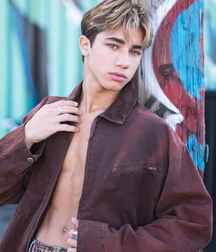 Snow storm is coming here’s hot pics twink tube 61e21d773846d.png
