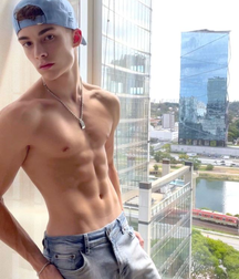 Snow storm is coming here’s hot pics twink tube 61e21d804b093.png