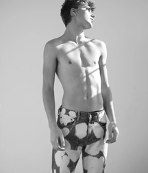 Sunday’s black and white set boys porn 62374eaabddae.png