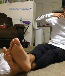 Step by the feet pics twink guy tube 623a93223ba84.png
