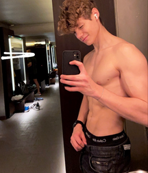 How you looking shirtless twink tube 623d41c45bac0.png