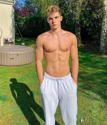 4-4 for you set  twink guy rippled 624a7bcf0ca5c.png