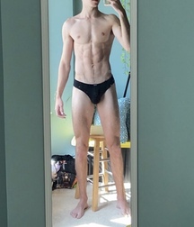 Showing up on a Sunday set twink tube selfie 625c1a343e648.jpeg