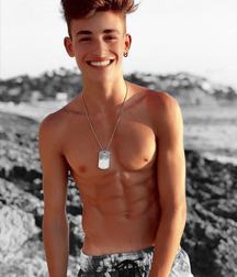 Showing up on a Sunday set twink tube selfie 625c1a384740f.png