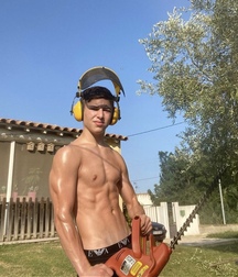 It’s a shirtless spring day Easter twinks 625c1bae05512.jpeg