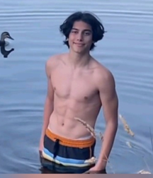 Up up up and look what was upload twink tube 6278bf52dc35e.png