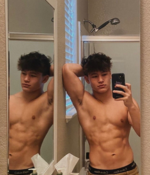 Twink Tube More more more and more boys 628d2218625fc.png
