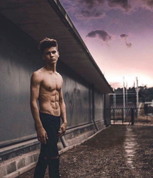 Big time big time twink tube star 62a00fb92be53.png