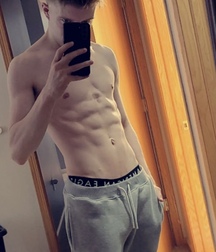 Hot stars got my eyes twink tube 62a28a4dd5788.jpeg