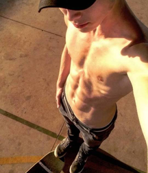 Be da boss today twink tube boys 62ac89d42d6f9.png