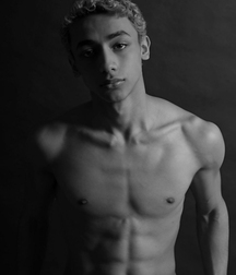 Run run run run run to me twink tube 62b48e96e722e.png