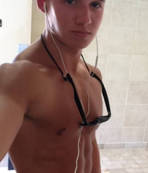 Run run run run run to me twink tube 62b48f1dae832.png