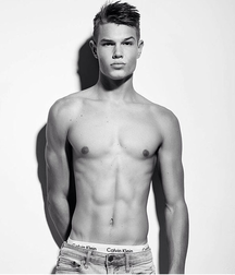 Run run run run run to me twink tube 62b48f2e4b0f1.png