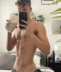 Weekend what do I know set  boys porn 62c0a4b018b0e.png
