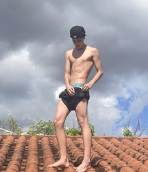 Weekend what do I know set  boys porn 62c0a56155140.png