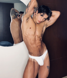 Weekend what do I know set  boys porn 62c0a5aaac5c1.png
