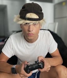 Hottest boys of summer gamer twink vacation tube