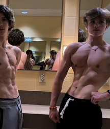 Real life boys twink tube selfie personal 62fa5f058cc18.jpeg