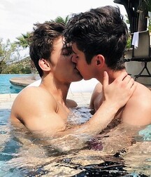 Boys hot kisses twink love tube life 6252527ac2b43.jpg