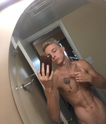 Selfies 2 5dbcfea9509be.jpeg